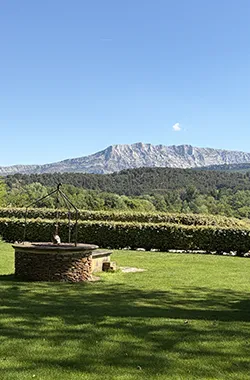 Cabinet secondaire (PEYROLLES-EN-PROVENCE)